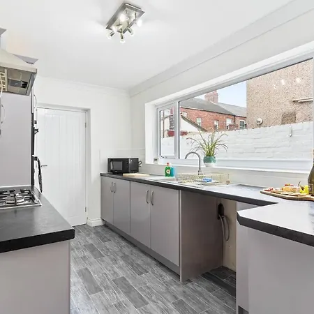 #1 - Location - Private Ensuite, Smart Tv, Fast Wifi By Yoko 4* Redcar